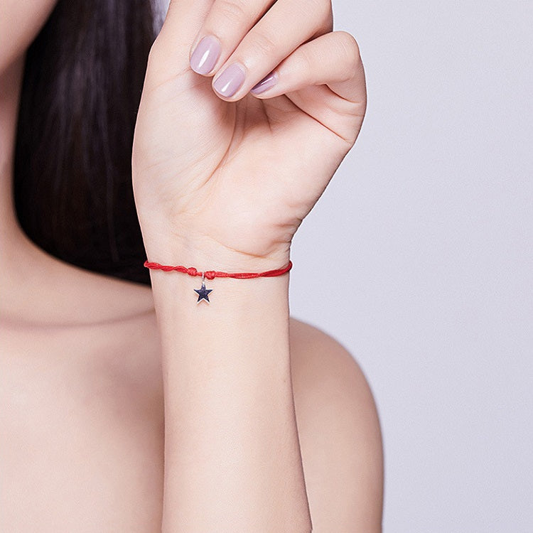 สร้อยข้อมือเชือกสีแดงเงินสเตอร์ลิงเครื่องประดับสร้อยข้อมือก้อยดาว