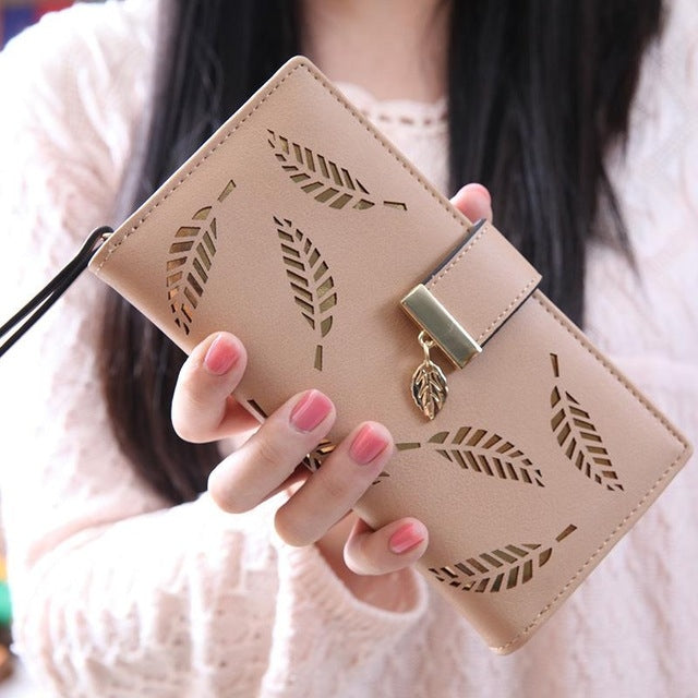 Long Gold Hollow Leaves กระเป๋าสตางค์ใส่เหรียญสำหรับผู้หญิง