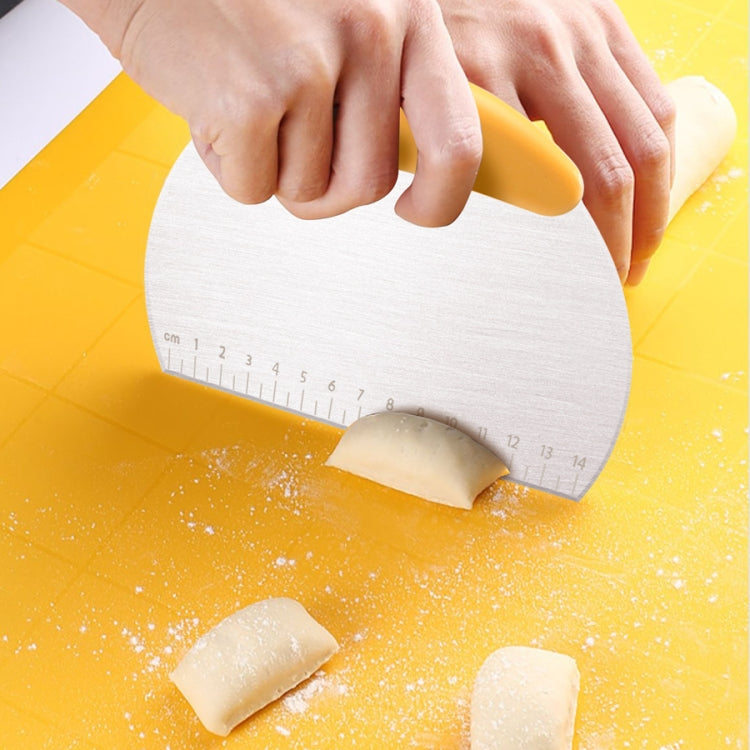 เครื่องตัด Nougat ขนาดใหญ่และกว้าง 2 ชิ้นพร้อมเครื่องตัดมาตราส่วน, 2pcs Large (Yellow)
