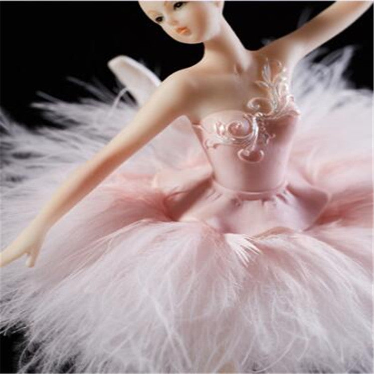 Elegant Refined Ballerina Dance Carousel Music Box ตุ๊กตาบาร์บี้ Feather Music Box