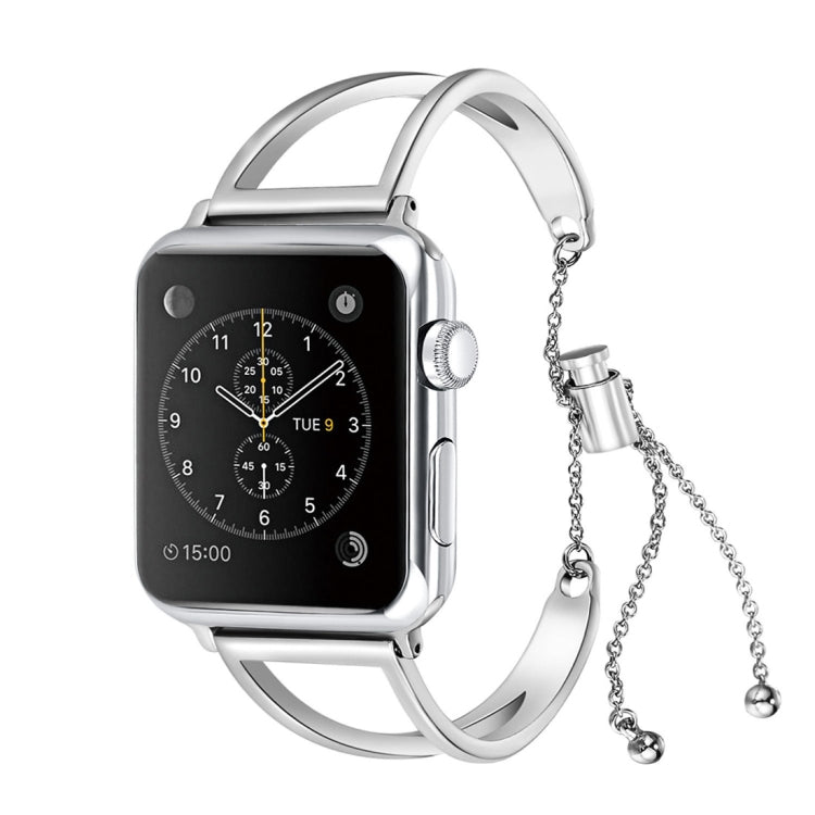 สร้อยข้อมือรูปตัว V สายรัดข้อมือโลหะพร้อมหัวเข็มขัดสแตนเลสสำหรับ Apple Watch Ultra 49mm / Series 8&7 45mm / SE 2&6&SE&5&4 44mm / 3&2&1 42mm, 7 45mm / 6&SE&5&4 44mm / 3&2&1 42mm