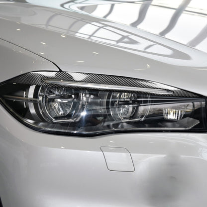 2 ชิ้น / เซ็ตคาร์บอนไฟเบอร์โคมไฟรถยนต์คิ้วตกแต่งสติ๊กเกอร์สำหรับ BMW X5 / F15 2014-2018, วางกาวรุ่น, For BMW X5 / F15 2014-2018