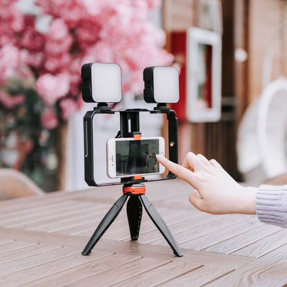 YELANGU PC203 YLG1801C Vlogging Live Broadcast LED Selfie Lightสมาร์ทโฟนวิดีโอRig Handle StabilizerพลาสติกBracketขาตั้งกล้องชุด, PC203