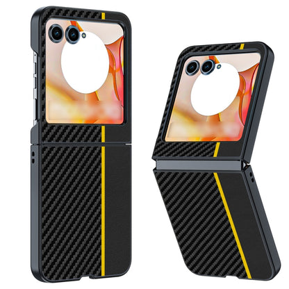 เคสโทรศัพท์พิมพ์พื้นผิวคาร์บอนไฟเบอร์บางเฉียบ, For Motorola Razr 50 / 60 / 70 5G, For Motorola Razr 60 Ultra / 70 Ultra, For Motorola Razr 50 Ultra, For Motorola Razr 40 Ultra