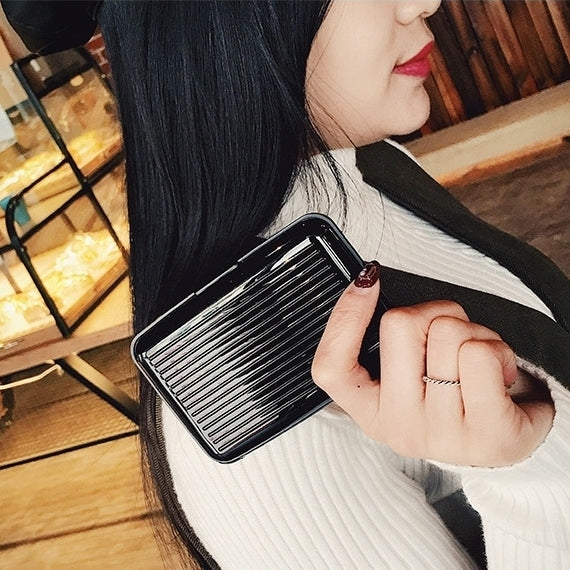 อลูมิเนียมอัลลอยด์และคุณภาพสูง ABS เรซิ่นนามบัตรกรณี Anti-Magnetic Bank Card Case,การจัดส่งสีสุ่ม, Anti-magnetic Bank Card Case