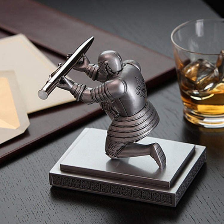 Executive Knight Shape Creative Household Office Desktop Storage ผู้ถือปากกา