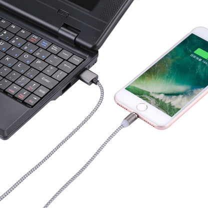การหมุน 360 องศา 8 พินเข้ากับ USB 2.0 สายชาร์จแม่เหล็กแบบสานพร้อมไฟ LED ความยาวสายเคเบิล: 1 ม.