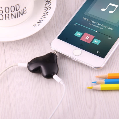 1 ชาย 2 หญิง 3.5 มม.แจ็คปลั๊ก Multi-Function หูฟังรูปหัวใจ Audio Video Splitter อะแดปเตอร์พร้อมพวงกุญแจสำหรับ iPhone, iPad, iPod, Samsung, Xiaomi, HTC และอินเทอร์เฟซเสียง 3.5 มม.อิเล็กทรอนิกส์ดิจิตอลผลิตภัณฑ์