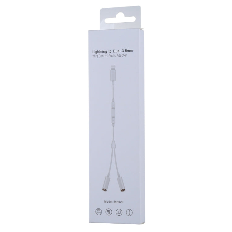 MH026 8 Pin Male to Dual 3.5 มม. แจ็คหูฟังหญิงสายควบคุมอะแดปเตอร์เสียง