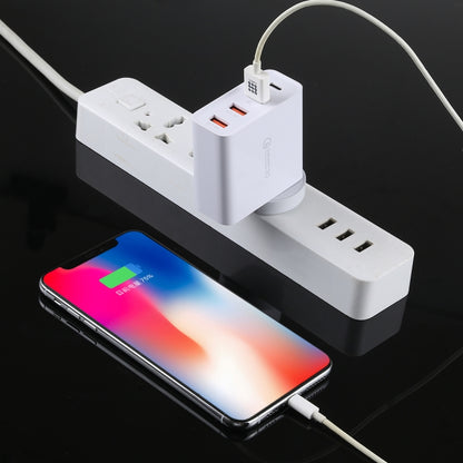 A3P 3A เอาต์พุตสูงสุด USB-C / Type-C + QC3.0 + Dual USB 4 พอร์ตที่ชาร์จสำหรับเดินทางบนผนัง, ปลั๊ก UK, UK Plug