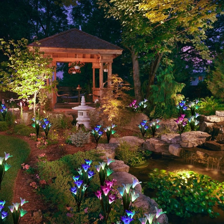 ดอกลิลลี่จำลอง 4 หัวพลังงานแสงอาทิตย์กลางแจ้ง IP55 กันน้ำ LED โคมไฟสนามหญ้าตกแต่ง, แสงสีขาว, White Light