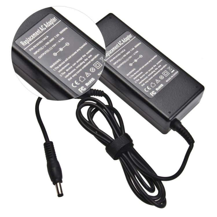 PA-1750-04 19V 4.74A อะแดปเตอร์ AC ขนาดเล็กสำหรับแล็ปท็อป Acer / HP / Asus / Toshiba เคล็ดลับเอาต์พุต: 5.5 มม. x 2.5 มม.