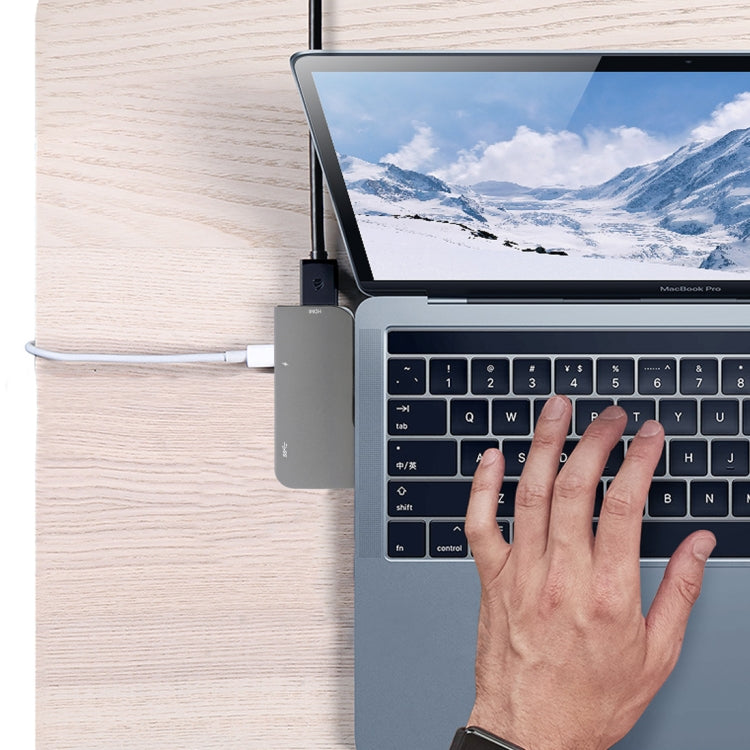 พอร์ต USB-C / Type-C ถึง PD คู่ + USB 3.0 + อะแดปเตอร์ฮับขยายมัลติฟังก์ชั่น HDMI