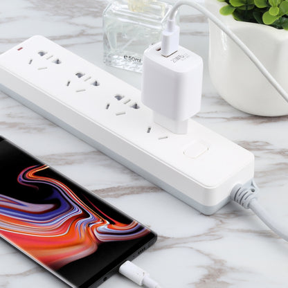 LZ-215A+C 20W QC 3.0 USB PD 3.0 USB-C / Type-C ที่ชาร์จสำหรับเดินทางชาร์จเร็ว, ปลั๊ก EU, EU Plug