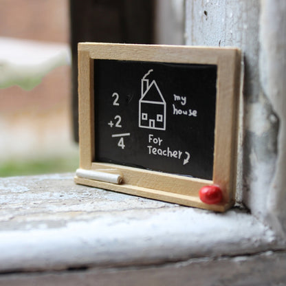 ตุ๊กตา House Miniature อุปกรณ์เสริมกระดานดำไม้ของเล่น, Wooden Blackboard