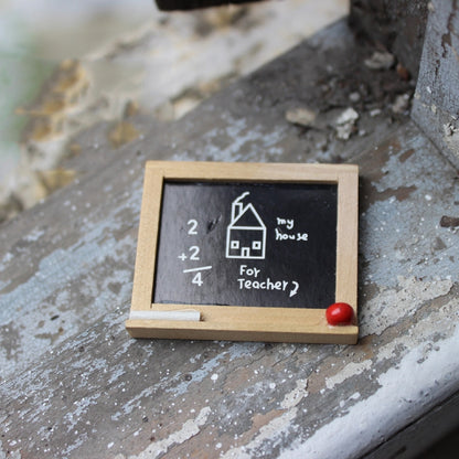 ตุ๊กตา House Miniature อุปกรณ์เสริมกระดานดำไม้ของเล่น, Wooden Blackboard