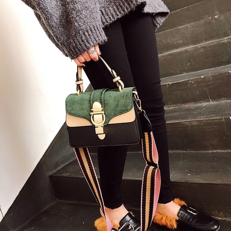 ผู้หญิงกระเป๋าถือหนังกระเป๋าสะพายหรูหราออกแบบกระเป๋าCrossbody
