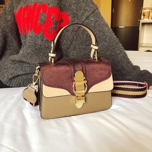 ผู้หญิงกระเป๋าถือหนังกระเป๋าสะพายหรูหราออกแบบกระเป๋าCrossbody