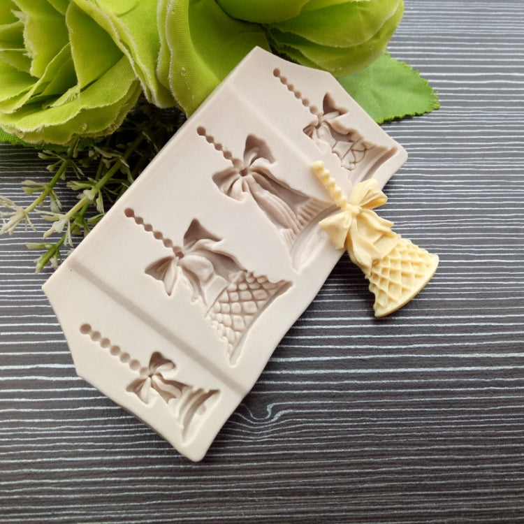 2 PCS Christmas Bells ช็อกโกแลตลูกอมคุกกี้เค้กตกแต่งเครื่องมือ DIY Baking Fondant แม่พิมพ์ซิลิโคนเกรดอาหาร, Christmas Bells