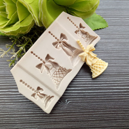 2 PCS Christmas Bells ช็อกโกแลตลูกอมคุกกี้เค้กตกแต่งเครื่องมือ DIY Baking Fondant แม่พิมพ์ซิลิโคนเกรดอาหาร, Christmas Bells