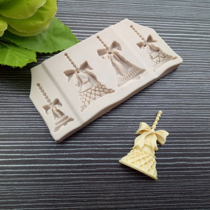 2 PCS Christmas Bells ช็อกโกแลตลูกอมคุกกี้เค้กตกแต่งเครื่องมือ DIY Baking Fondant แม่พิมพ์ซิลิโคนเกรดอาหาร, Christmas Bells