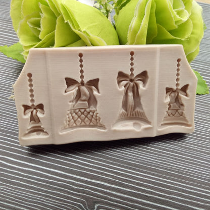 2 PCS Christmas Bells ช็อกโกแลตลูกอมคุกกี้เค้กตกแต่งเครื่องมือ DIY Baking Fondant แม่พิมพ์ซิลิโคนเกรดอาหาร, Christmas Bells