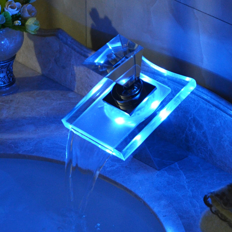 LED น้ำตกก๊อกน้ำอุณหภูมิที่มีสีสันเปลี่ยนสี Anti-scalding Faucet, Color-changing Faucet