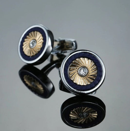 1 คู่ผู้ชายเหล็กแกะสลักเลเซอร์ Cuff Links สำหรับงานแต่งงานแฟชั่นชายเสื้อ Cufflinks