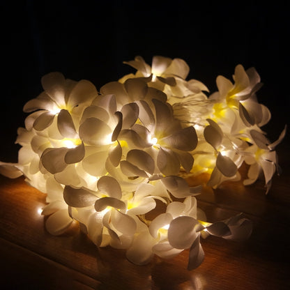 1.5 ม. 10 ไฟ LED แบตเตอรี่ขับเคลื่อนสีขาวนวลสร้างสรรค์ DIY ลีลาวดีไฟ LED เชือกดอกไม้แสงวันหยุดเหตุการณ์พรรคพวงมาลัยตกแต่งห้องนอน