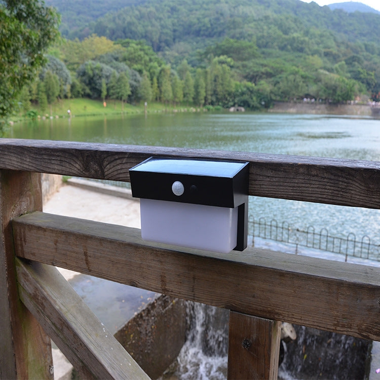 2.5W 50 LEDs ไฟภูมิทัศน์พลังงานแสงอาทิตย์กลางแจ้งการควบคุมแสงลาน + โคมไฟติดผนังเรดาร์ตรวจจับ