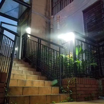 2.5W 50 LEDs ไฟภูมิทัศน์พลังงานแสงอาทิตย์กลางแจ้งการควบคุมแสงลาน + โคมไฟติดผนังเรดาร์ตรวจจับ
