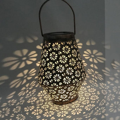 โคมไฟตกแต่งสวนเหล็กดัดพลังงานแสงอาทิตย์กลางแจ้งโคมไฟ LED จี้, Chrysanthemum Lantern