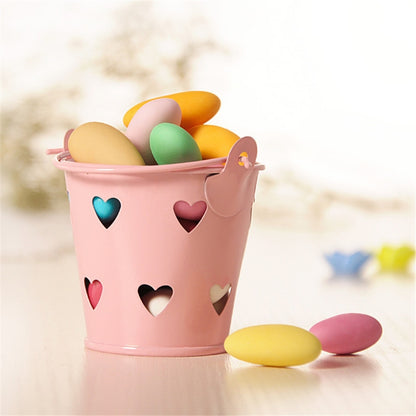 Heart Hollow Round ผู้ถือปากกาตกแต่งน่ารัก Mini Desktop Storage ถังเหล็กผู้ถือดินสอขาตั้ง