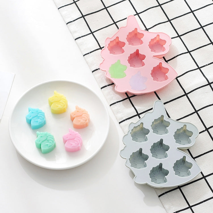 4 ชิ้นยูนิคอร์นม้าช็อคโกแลตขนมเค้กเบเกอรี่ซิลิโคนแม่พิมพ์สีการจัดส่งแบบสุ่ม, Unicorn Pony