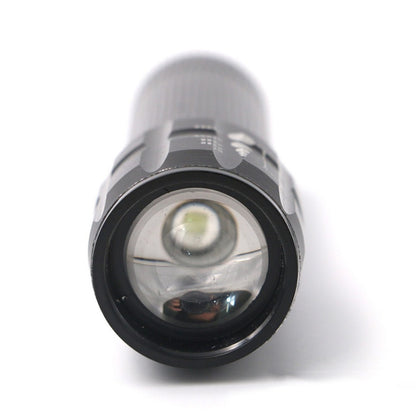 2 ชิ้นไฟฉาย LED ซูมสามความเร็วไฟฉายอลูมิเนียมขนาดเล็ก