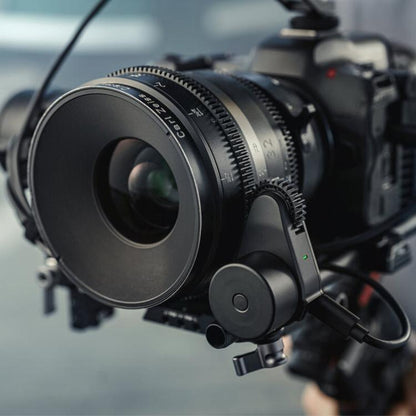 Original DJI RS 2 การตรวจสอบระยะไกลอัจฉริยะติดตามเครื่องส่งสัญญาณภาพ