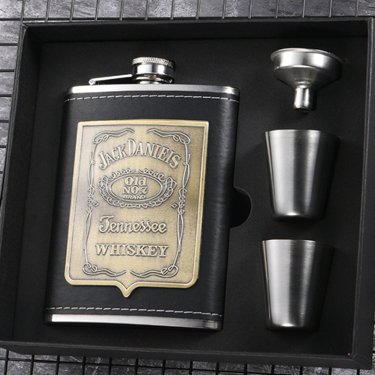 ชุดกระติกน้ำสะโพกสแตนเลสแบบพกพาพร้อมกรวยแก้วไวน์ สไตล์:, 8OZ New Jack Patch Core, 8OZ Old Jack Patch Core, 8OZ Old Man Patch Core, 8OZ Yellow Floral Pattern Core, 7OZ Black Leather Jack Gray, 7OZ Yellow Leather Jack Old Man Gray                        ...