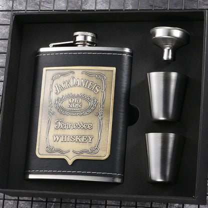 ชุดกระติกน้ำสะโพกสแตนเลสแบบพกพาพร้อมกรวยแก้วไวน์ สไตล์:, 8OZ New Jack Patch Core, 8OZ Old Jack Patch Core, 8OZ Old Man Patch Core, 8OZ Yellow Floral Pattern Core, 7OZ Black Leather Jack Gray, 7OZ Yellow Leather Jack Old Man Gray                        ...