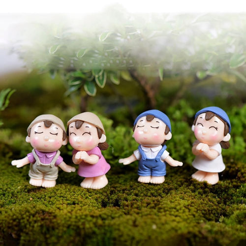 4 PCS Boys and Girls Micro Landscape Ornaments ของตกแต่งบ้านของเล่น, การจัดส่งแบบสุ่ม, 4 PCS Boys and Girls House Decorations