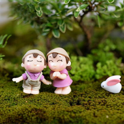 4 PCS Boys and Girls Micro Landscape Ornaments ของตกแต่งบ้านของเล่น, การจัดส่งแบบสุ่ม, 4 PCS Boys and Girls House Decorations