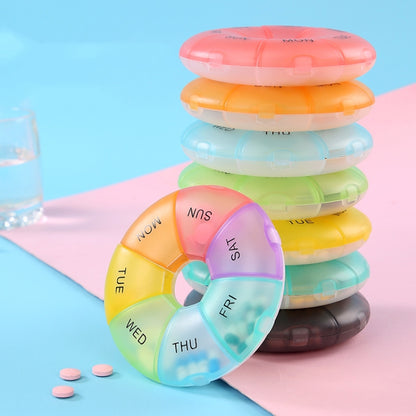 2 ชิ้นรอบ 7 วันสีรุ้งกล่องยาแบบพกพาพลาสติกเจ็ดตาราง, Colorful, สีดำ, สีเหลืองอ่อน, สีชมพู, Light Blue, Cyan, สีเขียวอ่อน, สีส้ม