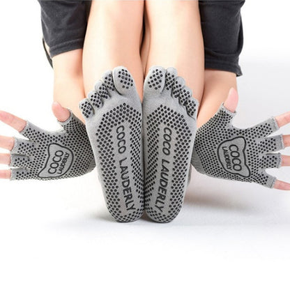 ถุงมือกีฬาโยคะเปิดนิ้วกันลื่น + ชุดถุงเท้าโยคะห้านิ้ว, Gloves+Socks Black, Gloves+Socks Grey, Gloves+Socks Red, Gloves+Socks Purple, Gloves+Socks Blue, Gloves+Socks Open Toe Black, Gloves+Socks Open Toe Gray, Gloves+Socks Open Toe Red                  ...