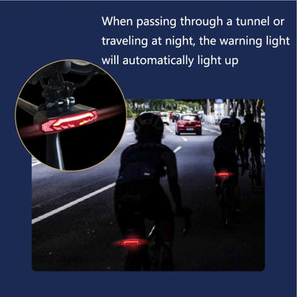 SF31 จักรยานสมาร์ทเบรคไฟท้าย USB Alerter Night Ride Ride Mountain Vehicle เปิดไฟท้าย LED, SF31 New Remote Control
