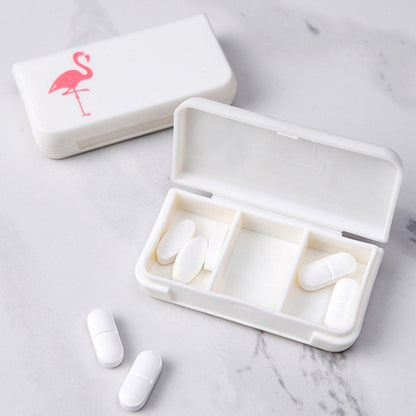 2 ชิ้นแบบพกพา Mini Pill กรณีกล่องยา 3 กริด Travel Home Medical Drugs คอนเทนเนอร์ผู้ถือกรณีกล่อง
