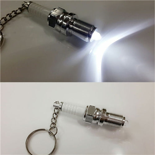 2 ชิ้น Casual LED Key Chain Spark Plug Key Chain พวงกุญแจอะไหล่รถยนต์พวงกุญแจอุปกรณ์จัดแต่งทรงผมรถตกแต่ง, Spark Plug Shape