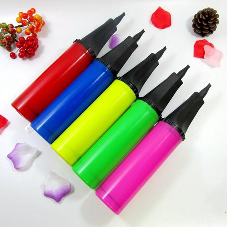 2 ชิ้นบอลลูนปั๊มมินิพลาสติกมือถือบอลลูน Inflator ปั๊มลมเครื่องมือตกแต่งแบบพกพา, สีสุ่ม, Balloon Pump
